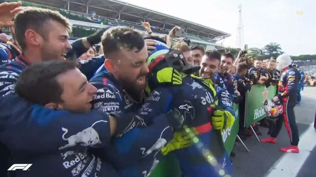 Pierre Gaslyn kakkossija käynnisti villit juhlat Toro Rossolla.