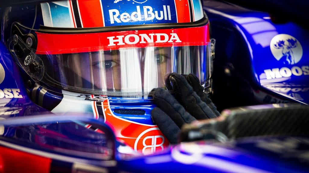 Pierre Gasly oli onnensa kukkuloilla kakkossijansa jälkeen.