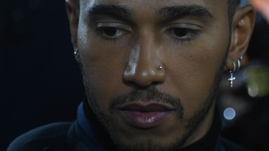 Saako Lewis Hamilton vielä aikarangaistuksen?