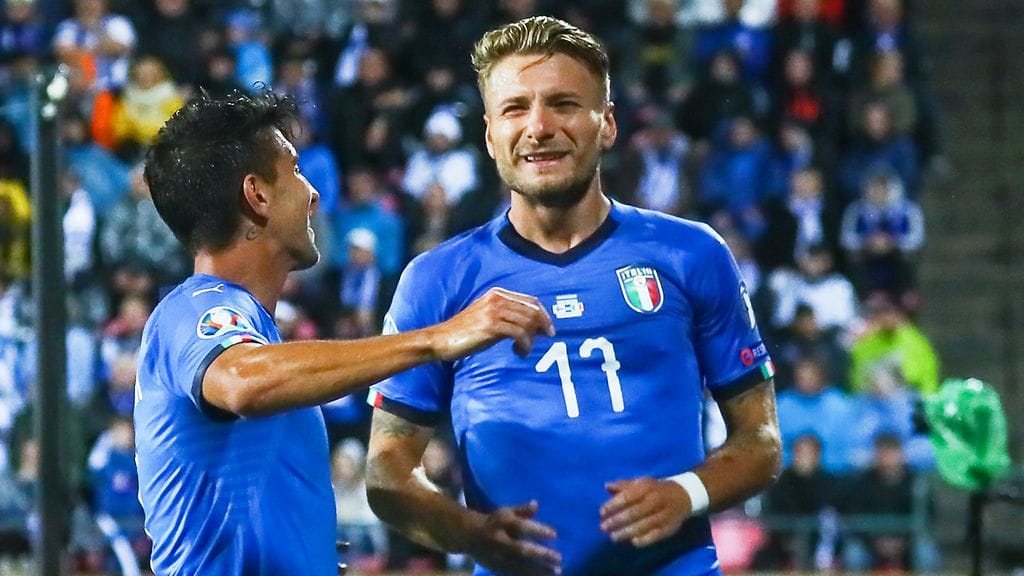 Ciro Immobile (oik.) teki Armeniaa vastaan kaksi maalia.