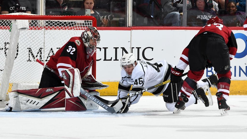 Antti Raanta siivosi Arizona Coyotesin maalinedustan tehokkaasti.