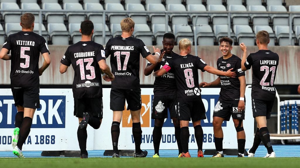 FC Lahti vahvisti rivejään.