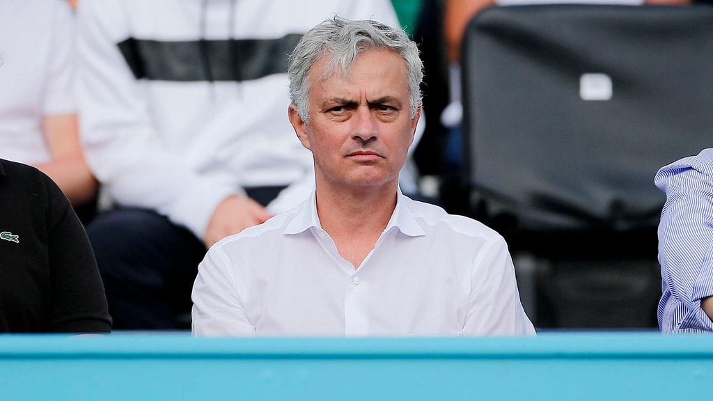 José Mourinho piti värikkään ensipuheen Tottenhamin pelaajille.