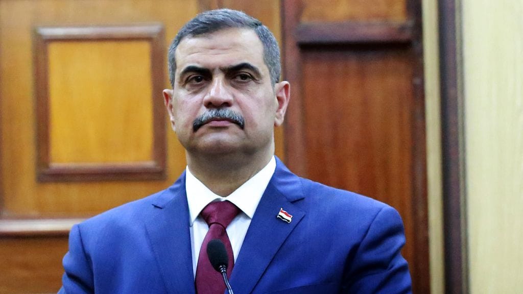 Najah al-Shammarista tuli kesällä Irakin puolustusministeri. Al-Shammarin ja hänen vaimonsa ovat Expressenin mukaan nostaneet Ruotsissa lapsilisiä ja asumistukea, vaikka ovat lehden mukaan asuneet vuosia ulkomailla.