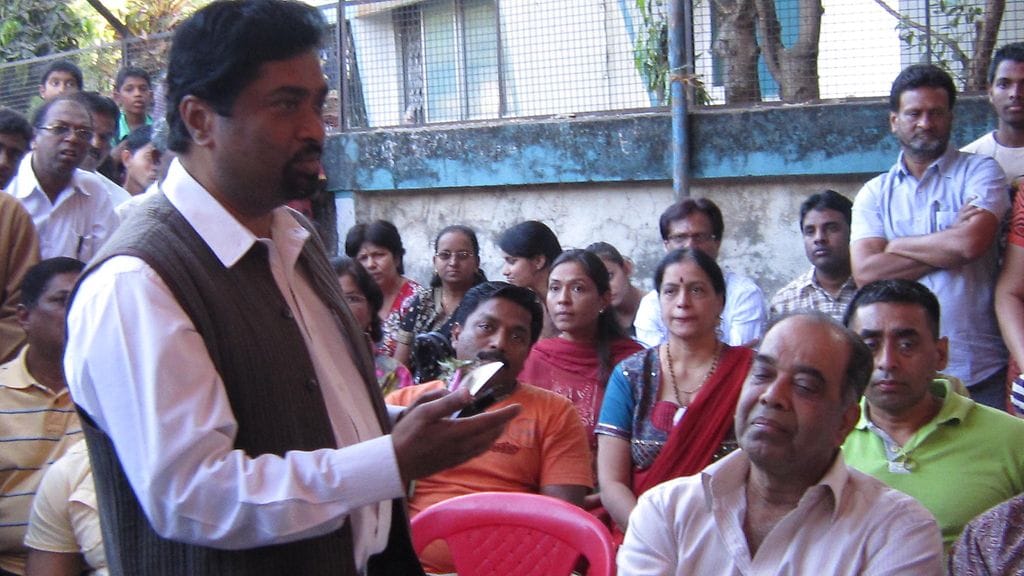 Explaining miracle at Mumbai Photo Subodh Sinha