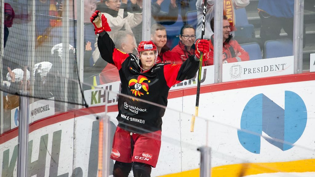 Mikko Lehtonen iski kaksi maalia Amur Habarovskin verkkoon.