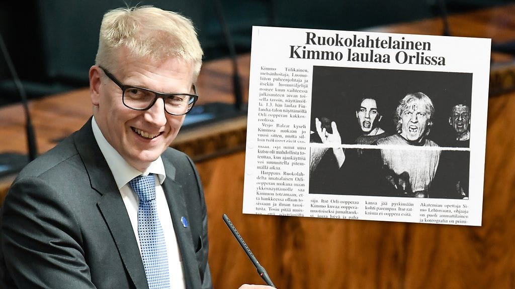 Ex-kansanedustaja Kimmo Tiilikainen oli mukana Veijo Baltzarin ohjaamassa näytelmässä 1990-luvulla. Asiasta uutisoi tuolloin Ruokolahtelainen-lehti.