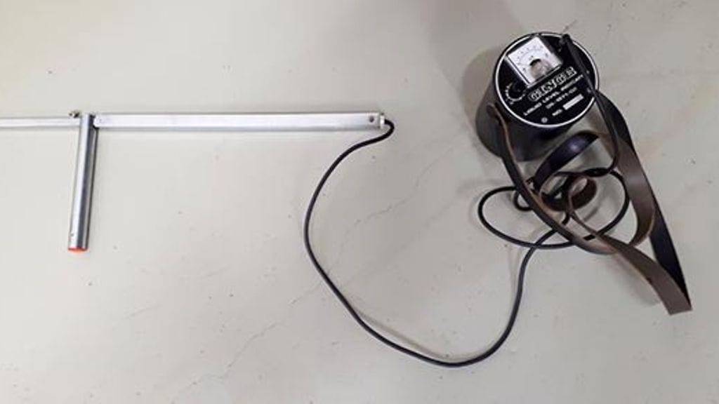 Tällainen laite on kadonnut helsinkiläisyrityksestä. Laite sisältää säteilylähteen.