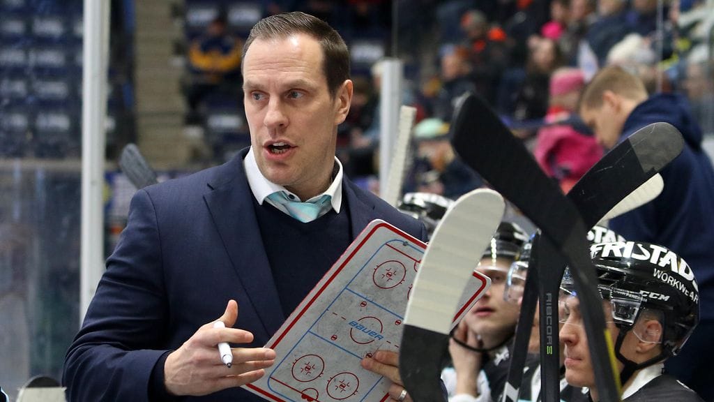 Ville Niemisen luotsaama Pelicans elää vaikeita aikoja.