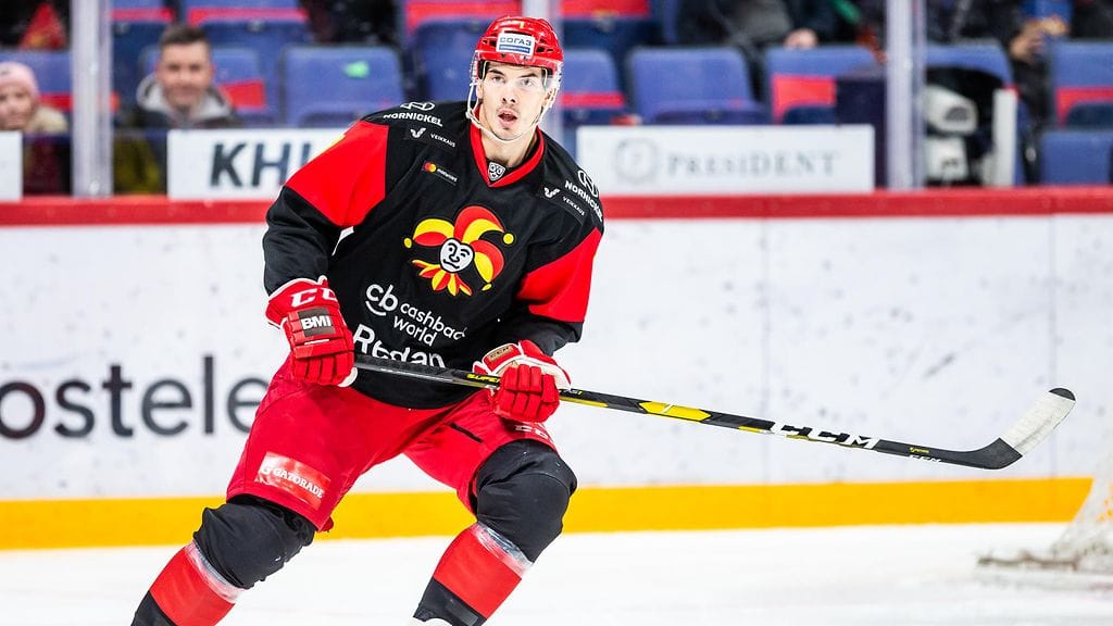 Oliver Lauridsen on koko loppukauden sivussa KHL-peleistä.