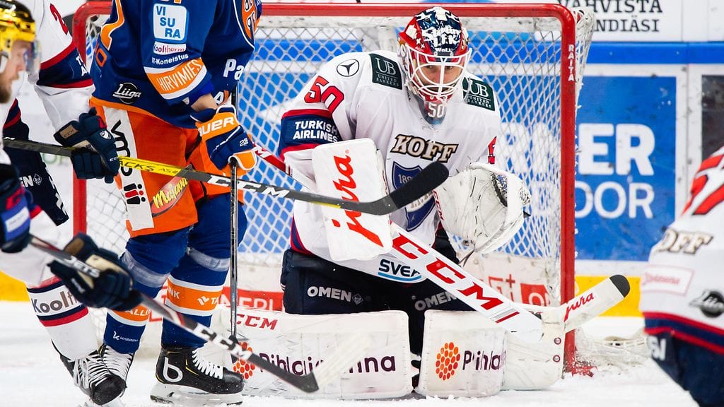 Frans Tuohimaa oli lähellä torjua nollapelin Tapparaa vastaan.