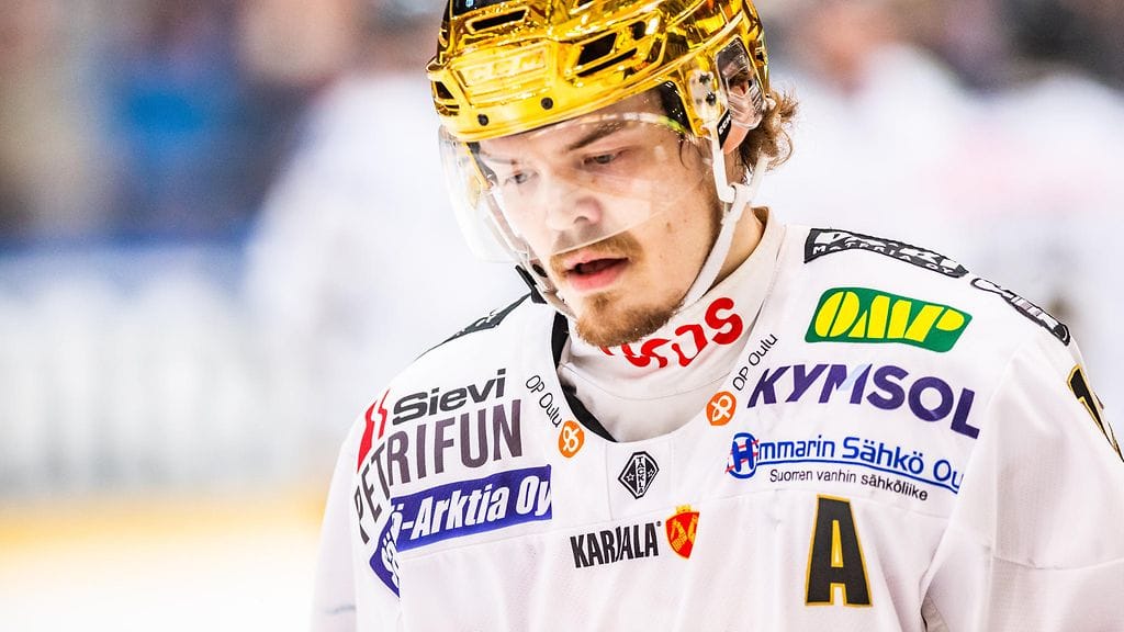 Ville Leskinen pelasi Kärpissä huippukauden 2018-2019.