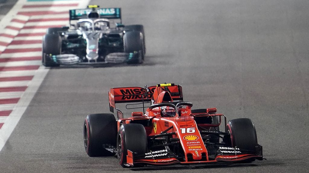 Valtteri Bottas jahtasi Charles Leclercia viimeiseen asti.