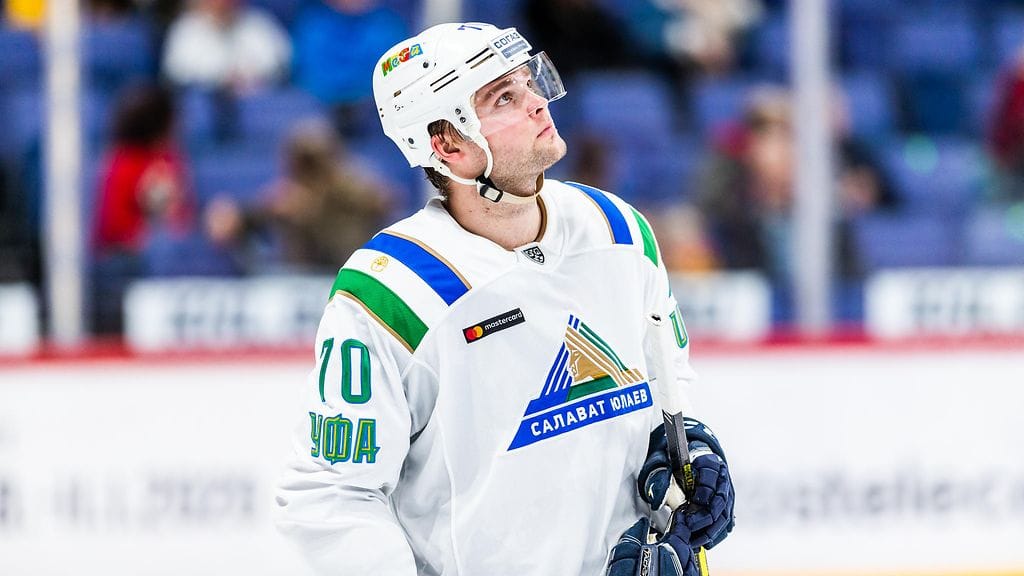 Teemu Hartikaisen poskiluu on murtunut.