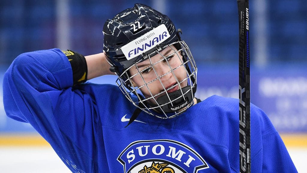 Emma Nuutinen liittyy Suomen ryhmään.