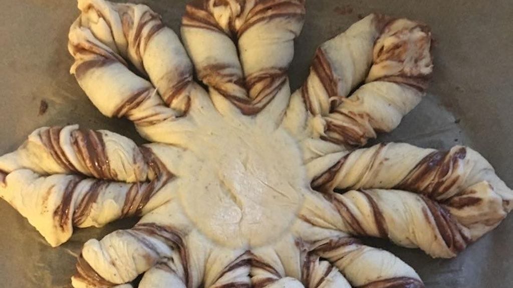 Tähtipullakranssi on kauniin jouluinen.