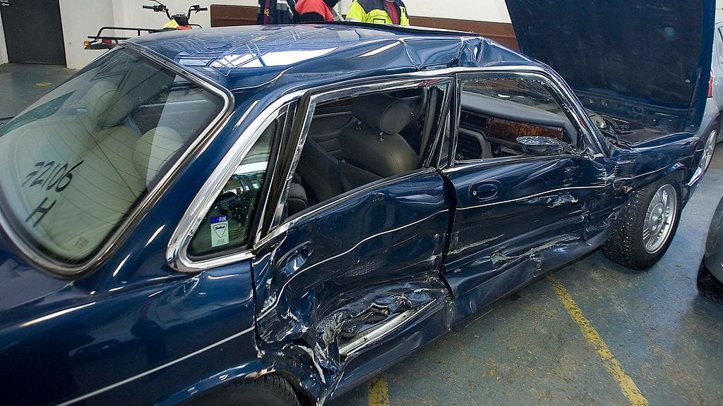 Kotivakuutuksen, vapaa-ajan tapaturmavakuutuksen, henkivakuutuksen ja vapaaehtoisen autovakuutuksen suosiot ovat laskeneet useita prosenttiyksiköitä edellisestä tutkimuksesta.