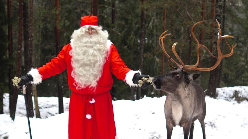 joulupukki ja poro nuuksio