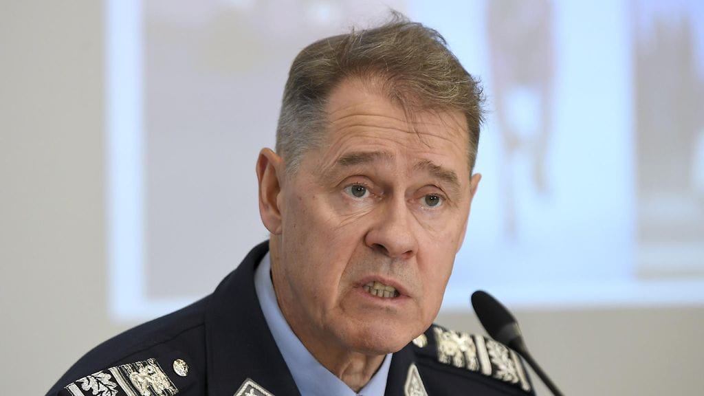 Poliisiylijohtaja Seppo Kolehmainen poliisihallituksen Valvonta- ja hälytystoiminnan tila -raportin julkistamistilaisuudessa Helsingissä 9. joulukuuta 2019.