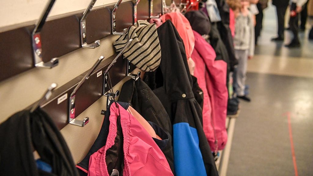 Kuvituskuva. Kouvolalaiskoulun rehtori tyrmää väitteen siitä, että yhdeksäsluokkalaisilla olisi teetetty seksifantasiaan liittyvä tehtävä.