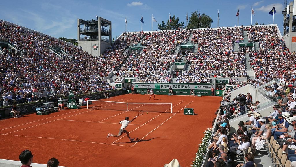 Tenniksessä epäillään laajaa vedonlyöntiskandaalia.