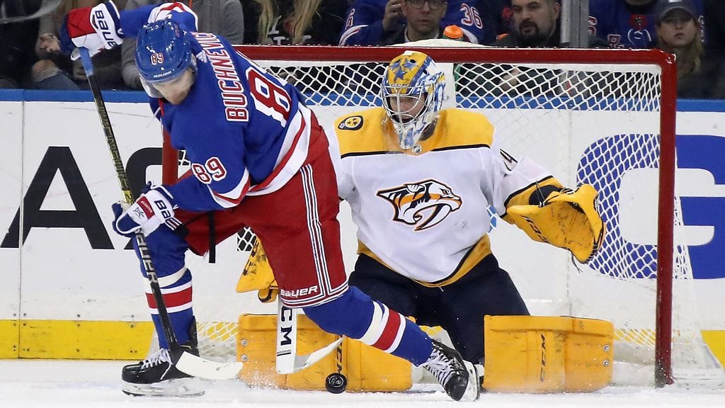 Juuse Saros torjui Nashvillen maalilla 39 laukausta New York Rangersia vastaan.