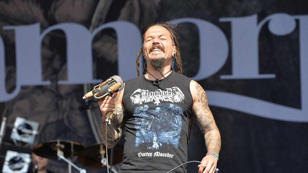 Tomi Joutsen on Amorphis-yhtyeen solisti.