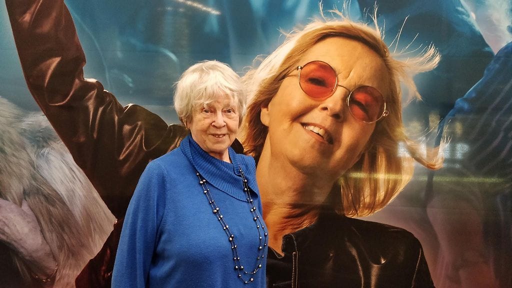 Saara Pakkasvirta saapui Teräsleidit -elokuvan pressitilaisuuteen elokuvateatteri Maximiin Helsingissä.