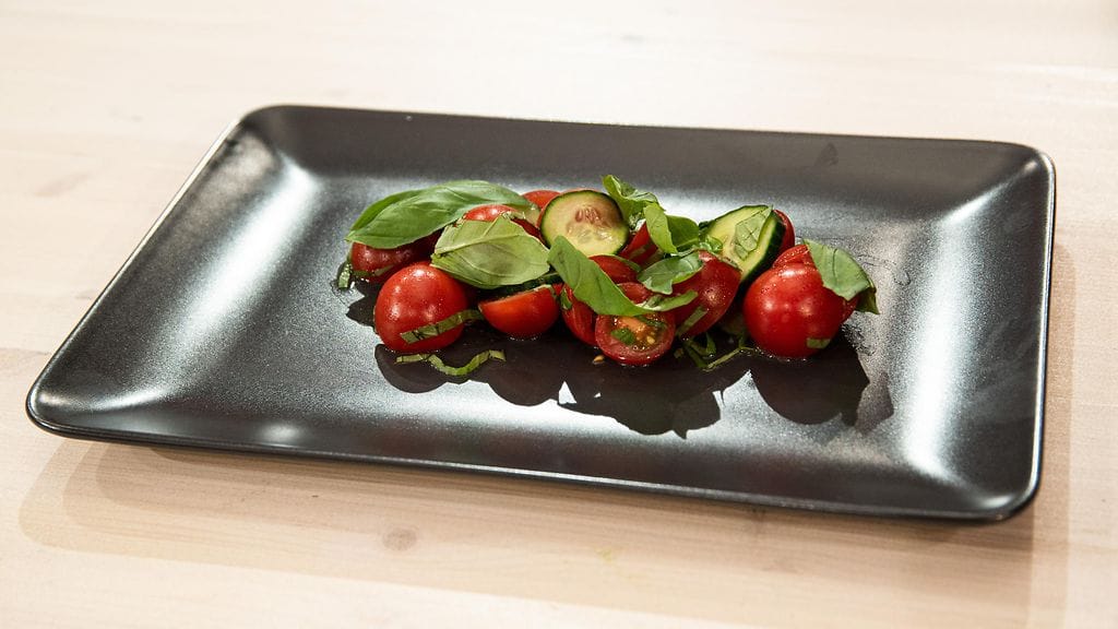 kokkisota_kausi_4_jakso_4_annoskuvat_päätehtävä_teemu_laurell_mari_eder_annos_5_kuvaaja_saku_tiainen