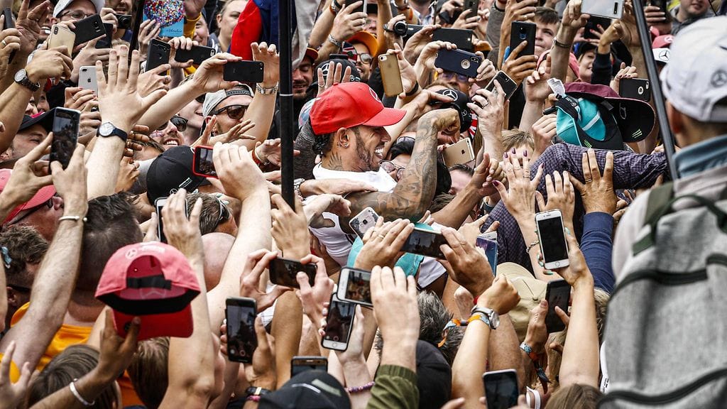 Lewis Hamilton oli kotikilpailunsa juhlittu sankari.