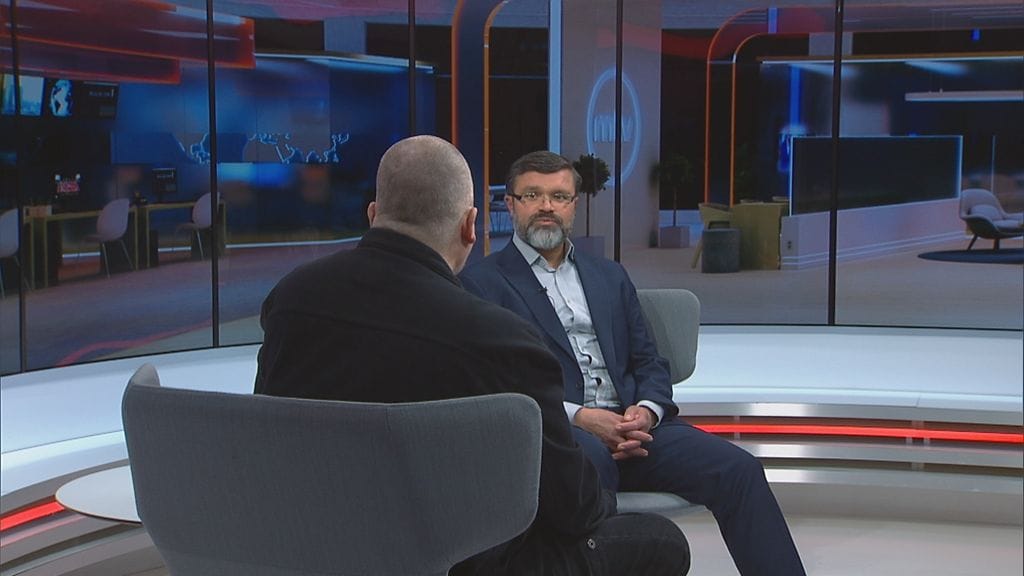 Uutisextra lauantaisin 19.10 MTV3-kanavalla.