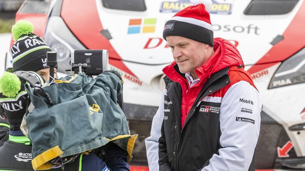 Tommi Mäkisen Toyota sai "uuden kuskin".