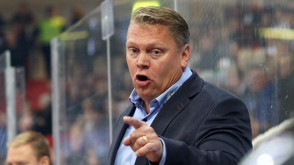 Pekka Virta antoi oman mielipiteensä SM-liigan tuomarilinjasta.