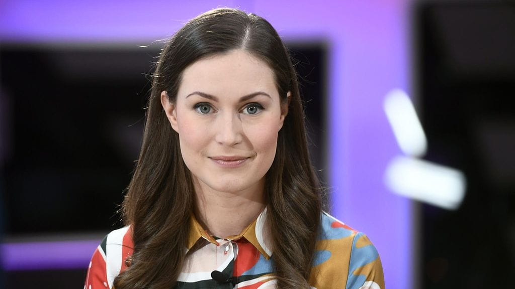 Sanna Marinilla on foorumissa tapaamisia muun muassa Applen toimitusjohtajan Tim Cookin kanssa.