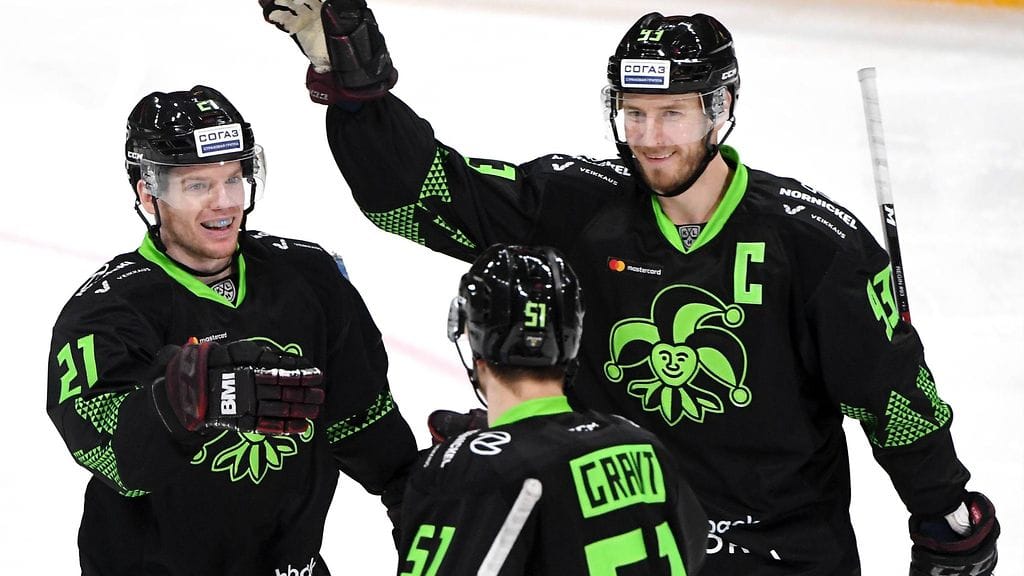 Brian O'Neill (vas.) osui kahdesti Jokereille.