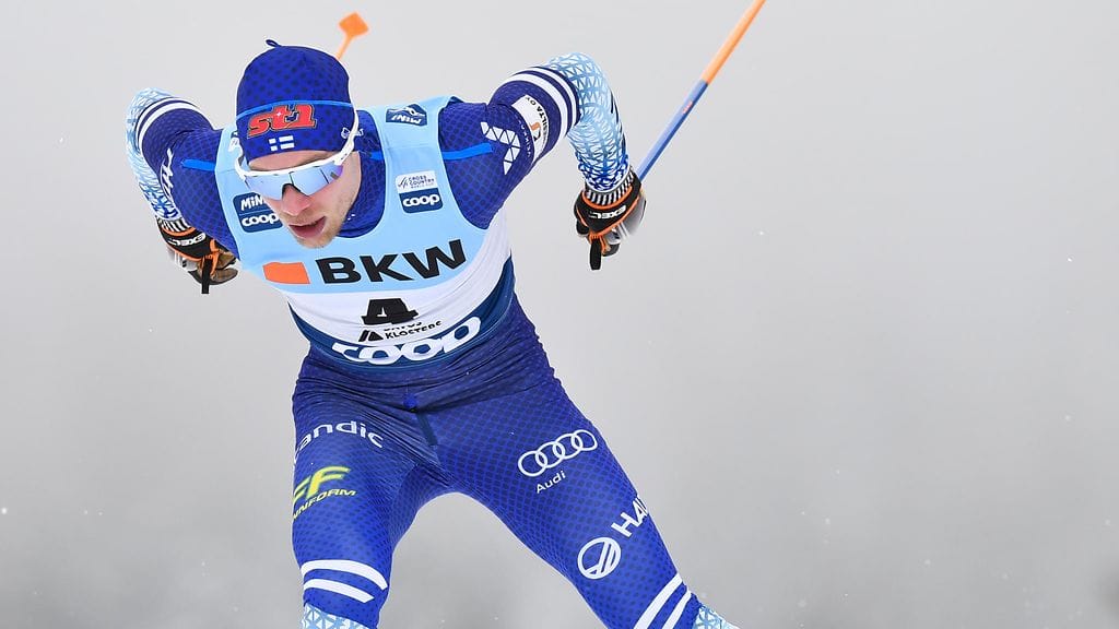 Joni Mäki kiri Ranskan ohi loppusuoralla.