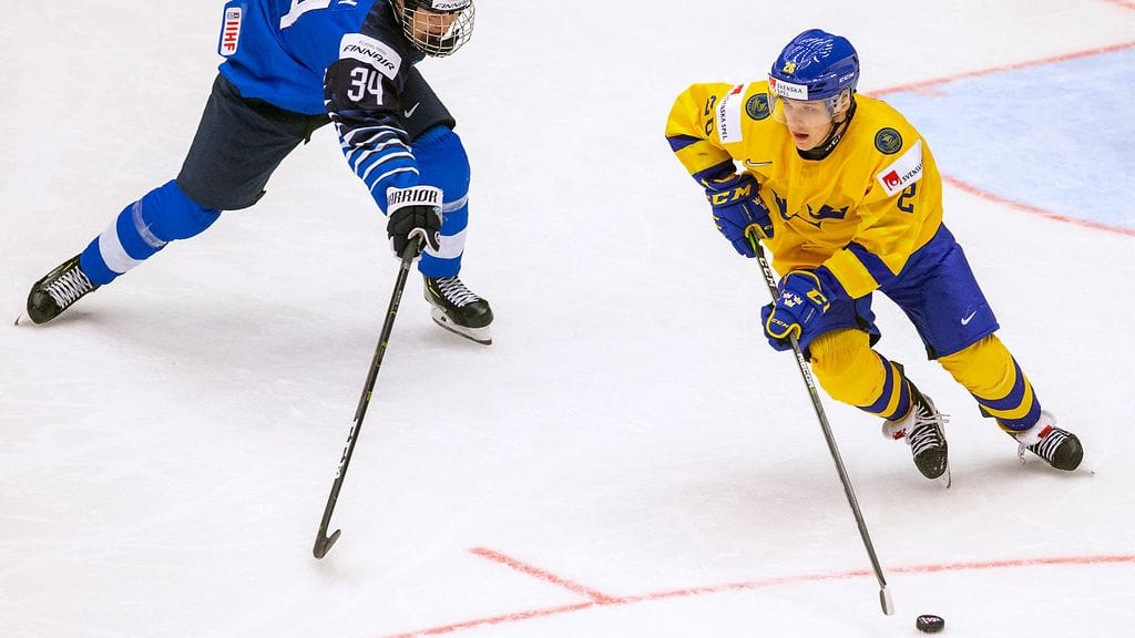 Ruotsi oli lopulta askeleen edellä nuorten MM-kisojen tapaninpäivän ottelussa Suomea vastaan.