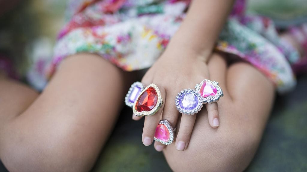 Odotukset, vaatimukset ja toiveet ovat lisääntyneet ja voivat lisätä paineita siitä, osaanko olla hyvä vanhempi.