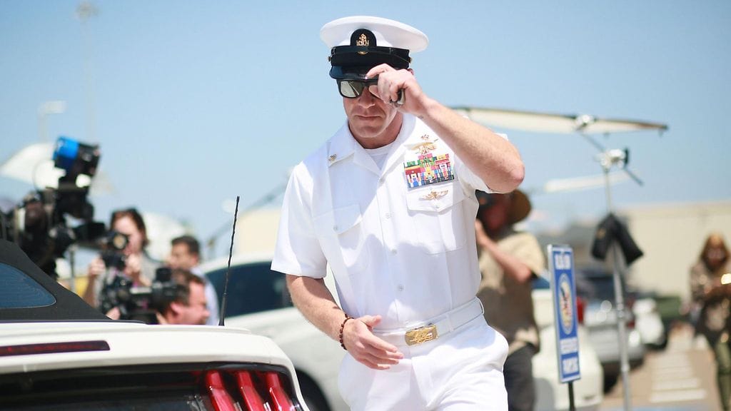 Yhdysvaltain erikoisjoukkojen Navy Sealsin joukkueenjohtaja Edward Gallagher on vastannut syytöksiin solvaamalla ilmiantajiaan julkisesti.