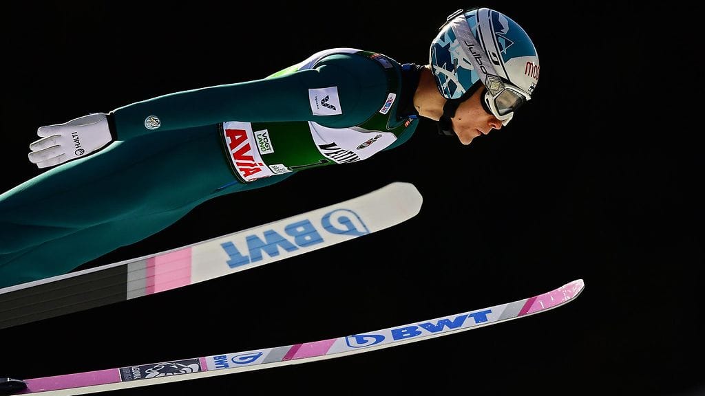 Antti Aalto hyppäsi 129,5 metriä.