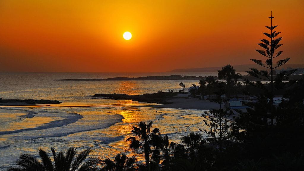 Teinipojan vanhemmat halusivat sirotella poikansa tuhkat jonnekin lämpimään ja kauniiseen paikkaan.