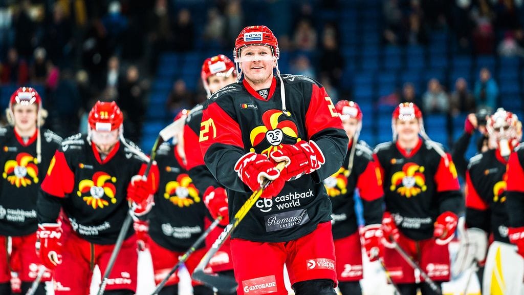 Petri Kontiola iski kotiyleisön edessä kaksi osumaa.