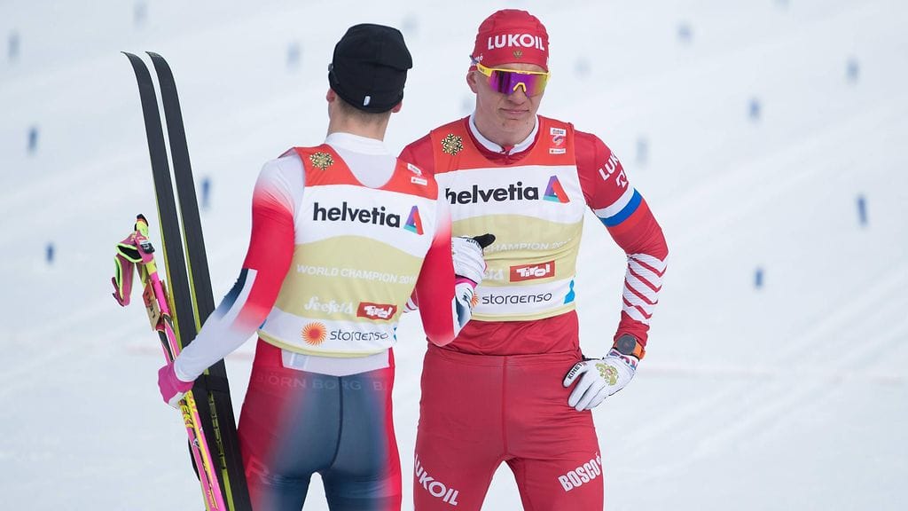 Aleksandr Bolshunov kutsui Johannes Hösflot Kläbon synttärikekkereihinsä.