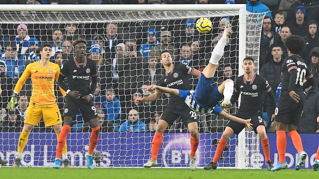 Brightonin Alireza Jahanbakhsh täräytti huikaisevan saksipotkumaalin Chelseaa vastaan.