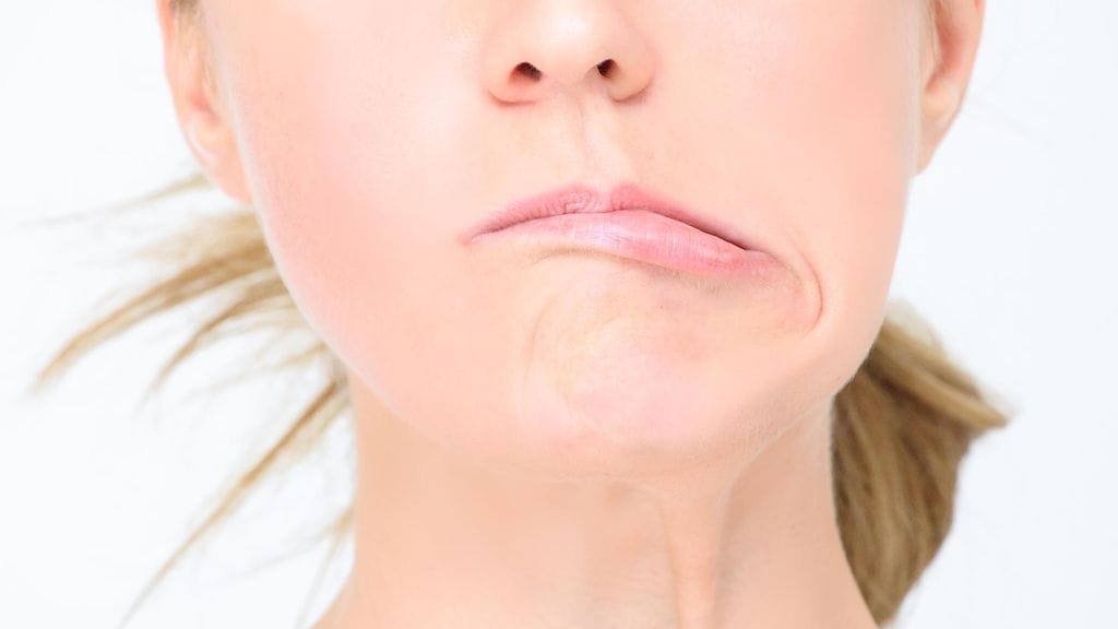 Sairaalassa lääkärit tulivat siihen tulokseen, että hänellä oli Bellin pareesi, joka tarkoittaa kasvohermon toiminnan häiriöstä aivojen ulkopuolisella kulkureitillä.