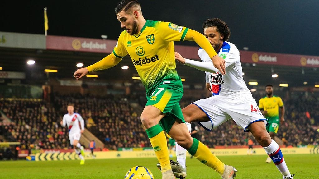 Norwichin Emiliano Buendia vauhdissa Crystal Palacea vastaan.