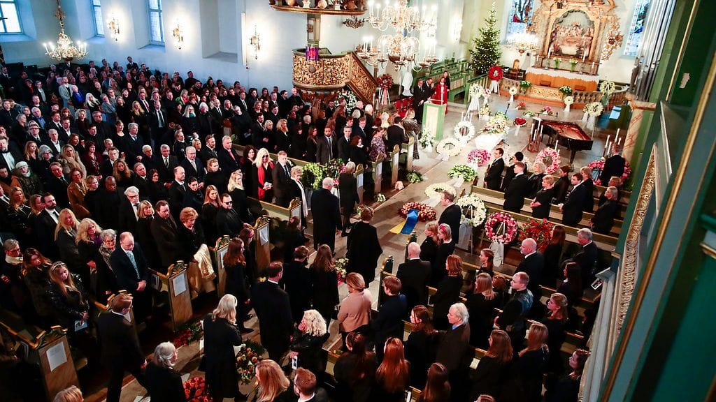 ari behn hautajaiset 3.1.2020 (2)