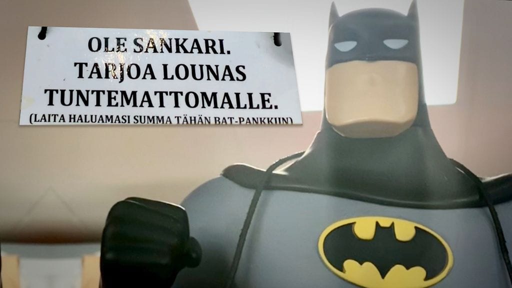 Helsinkiläisen kebabravintolan Batman-aiheinen rahalipas anastettiin. Lippaaseen oli kerätty ruokarahaa vähävaraisille.