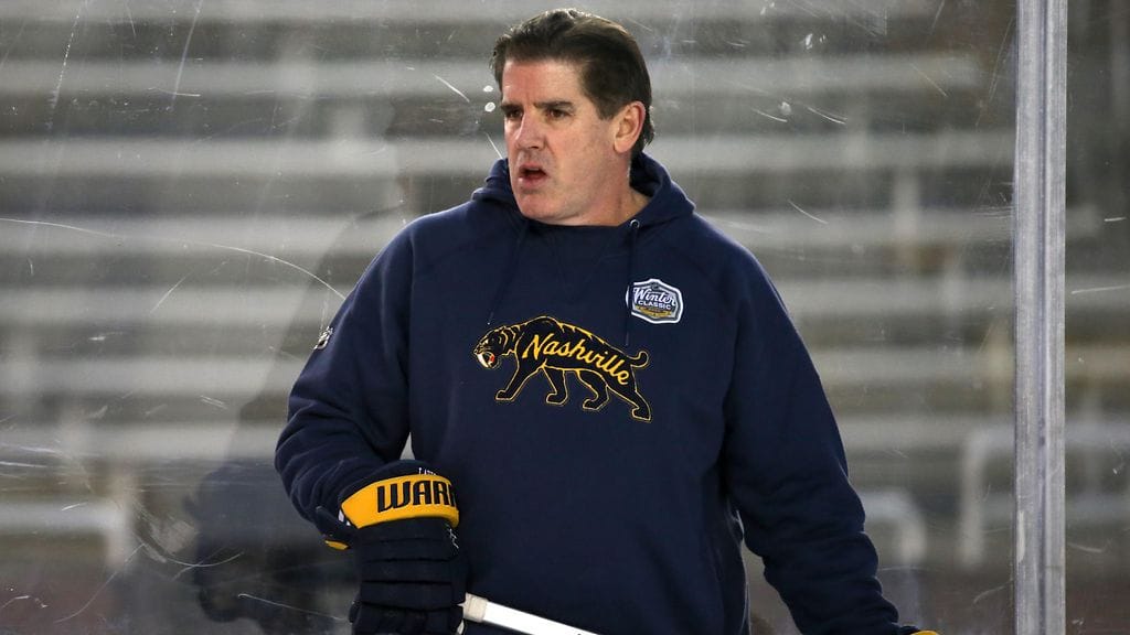 Peter Laviolette joutui lähtemään Predatorsin päävalmentajan tehtävästä.