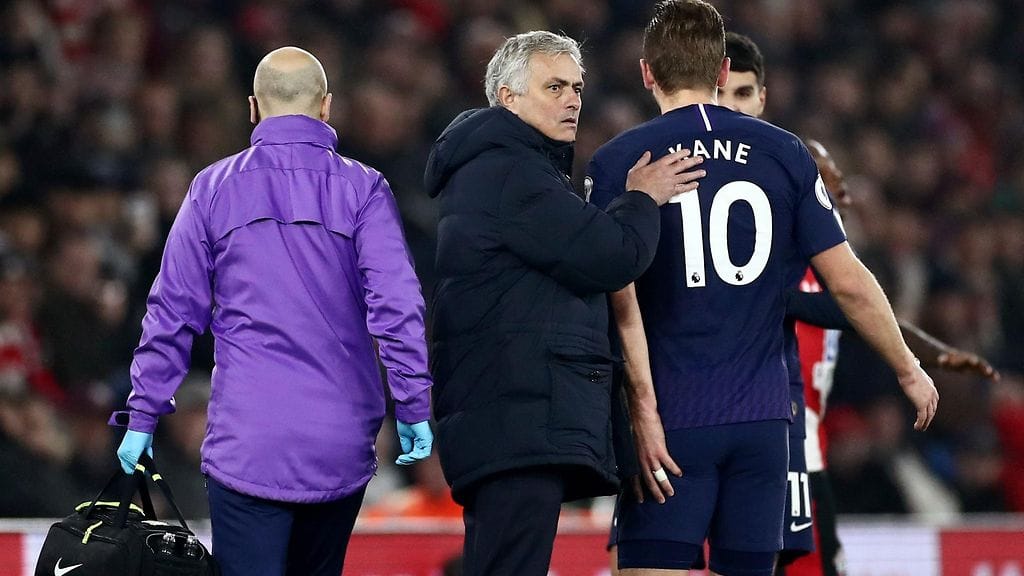 Tottenhamin manageri Jose Mourinho joutuu keksimään paikkausratkaisuja Harry Kanen poissaolon ajaksi.